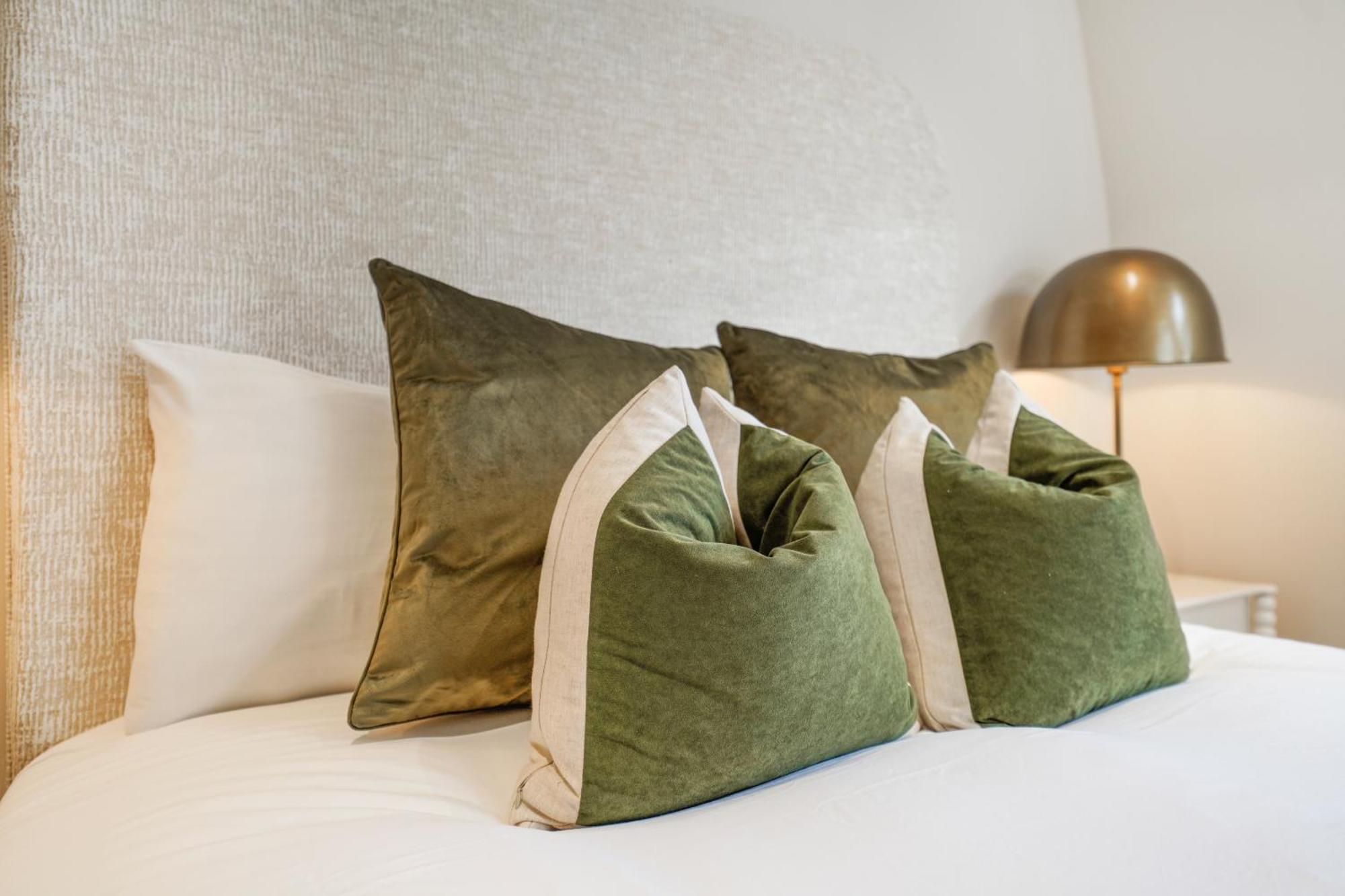 Spacious And Modern 4 Beds Home In Kensington ロンドン エクステリア 写真
